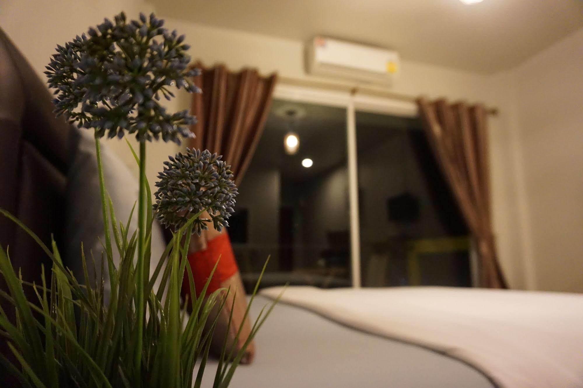 Lom La Lanta Hotel Koh Lanta Bagian luar foto