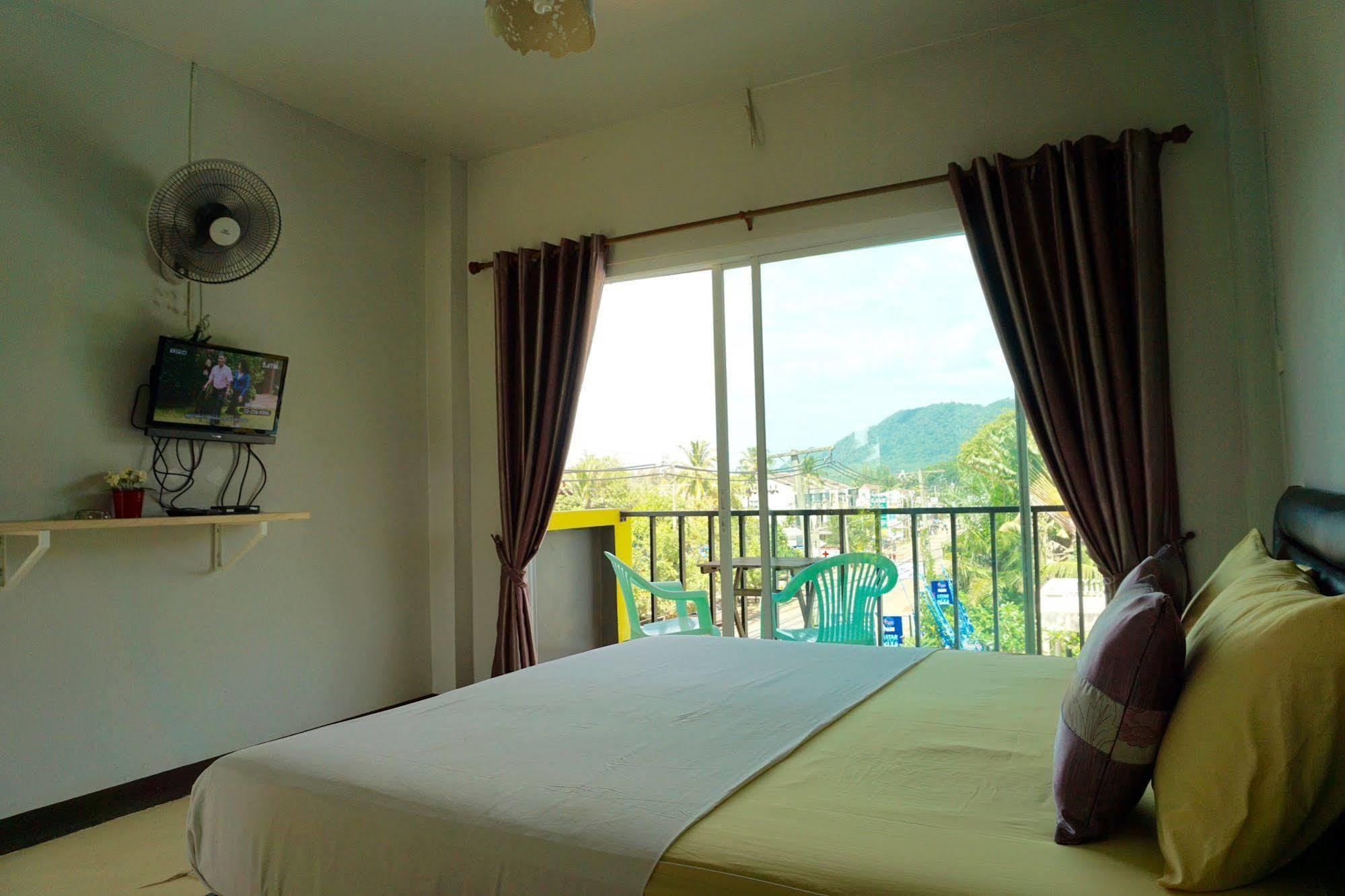 Lom La Lanta Hotel Koh Lanta Bagian luar foto