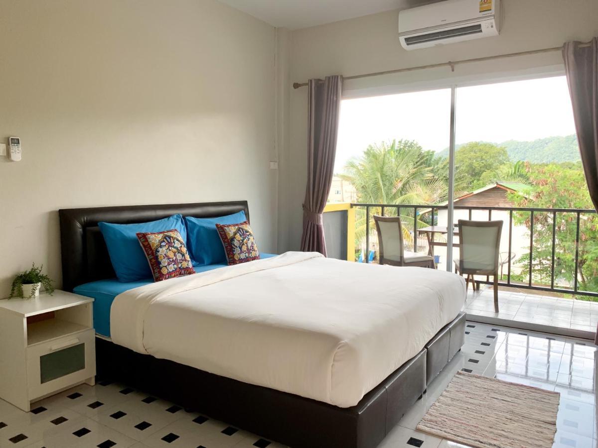 Lom La Lanta Hotel Koh Lanta Bagian luar foto